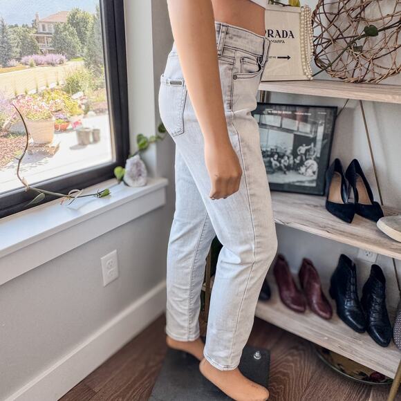 White House Black Market-MidRise Girlfriend-Everyday Soft-White Washed Jean-SZ 0 - Picture 8 of 10